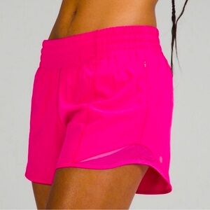 Lululemon Sonic Pink Hotty Hot 4” Size 6